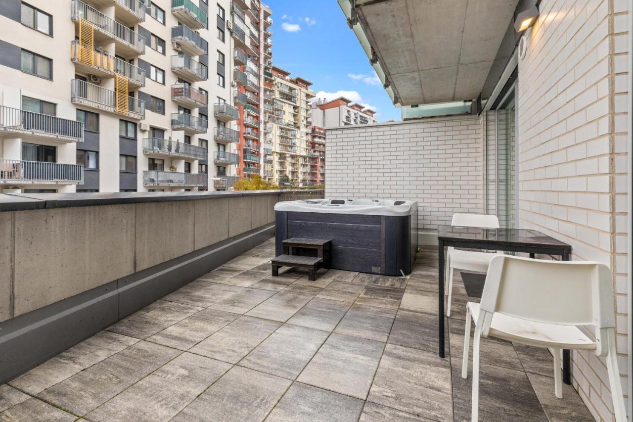 ブラチスラヴァLam Jegeho Alej - Jacuzzi - Free Parkingアパートメント エクステリア 写真